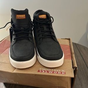 NWT Twisted X steel toe shoes